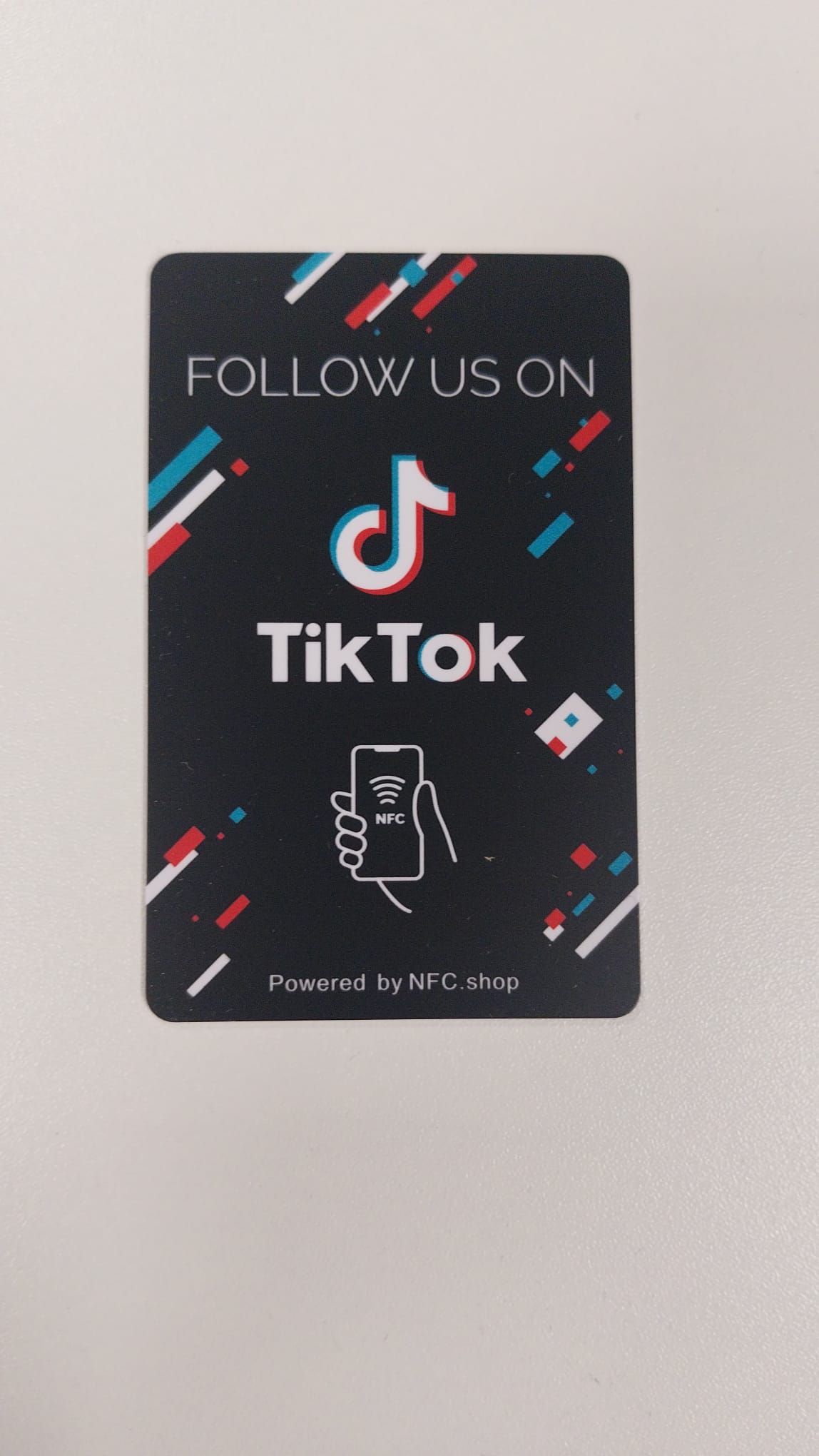 3 Tiktok kaarten 'Follow us' - Onze chip opent jouw Tiktok pagina.